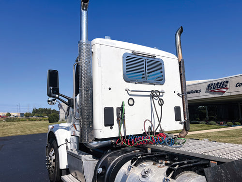 Window Guard Fits Freightliner Cascadia Day Cab (2005-Curr.) WINDOW SIZE* 31" X 25"