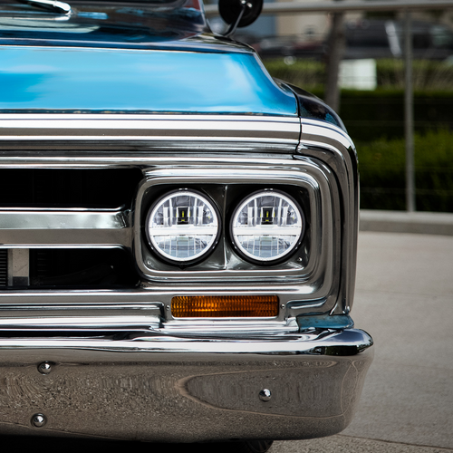 ULTRALIT - 8 High Power LED 5-3/4" Headlight - Silver