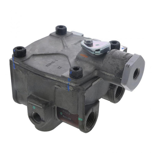 Relay Valve Delivery Ports (2)1/2in-14 NPT Delivery Port (1)1/4-18 NPT Supply Ports (2)1/2in-14 NPT Balance Control Port (1)1/4in-18 NPT
