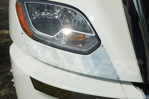Fender Guard For International Prostar LT models. Sold in pairs. Attaches below the headlight