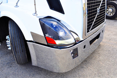 Headlight fits Volvo VN/VNL 2003+ with Black Reflector