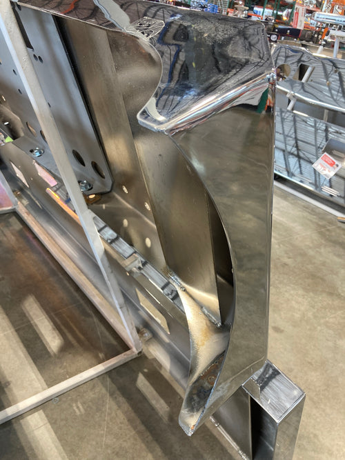 18" Universal Chrome Bumper Fits International 9370 2011+; Kenworth W900B 2007+; Peterbilt 388, 389, & Western Star 25 = 3/4" Light Hole