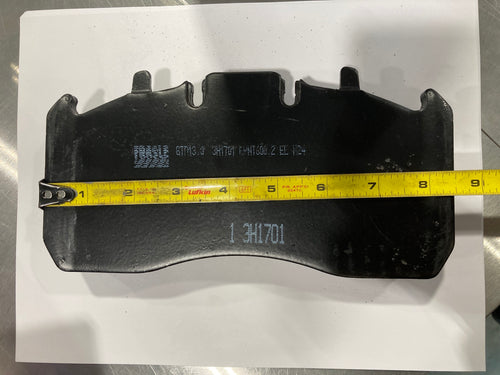 Disc pad set - axle 1 Up to 28.6k, pad springs included - Fras-Le OE Equivalent