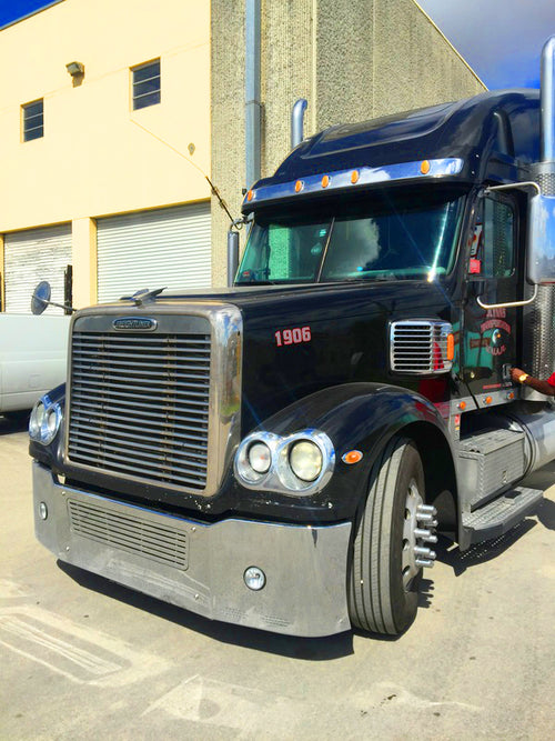 Halogen Fog Light fits Freightliner Century & Columbia Bumpers