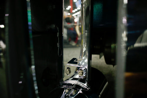 Lincoln Chrome Y-Pipe Support Bracket