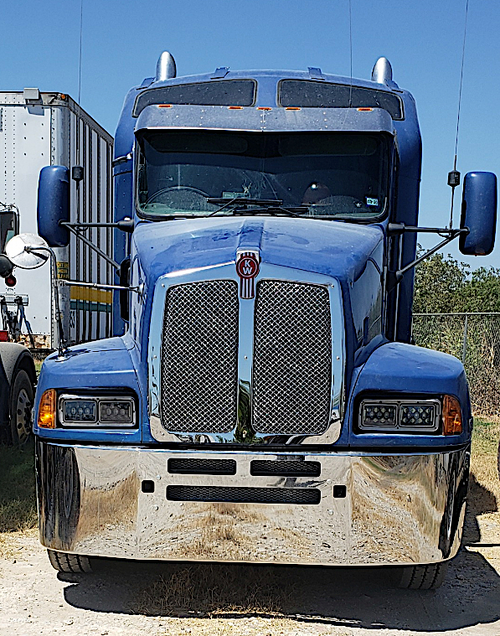 22” Chrome Bumper (Kenworth T600 All Years) W/ Wrap Around, Air Vent & Tow Hole