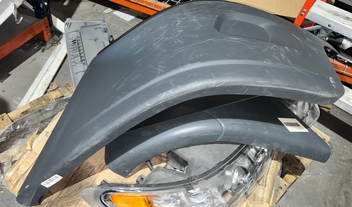 clearance, 2008+ Freightliner Cascadia without Fog Light Hole Bumper End Cover & Reinforcement Assembled (Driver Side)