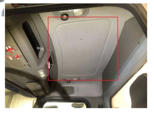 Stainless Peterbilt 2006+ 389 Center of Cab Roof Panel w/ (5) WM Light Holes. Also fits 388/387/386 (41" x 20-3/20")
