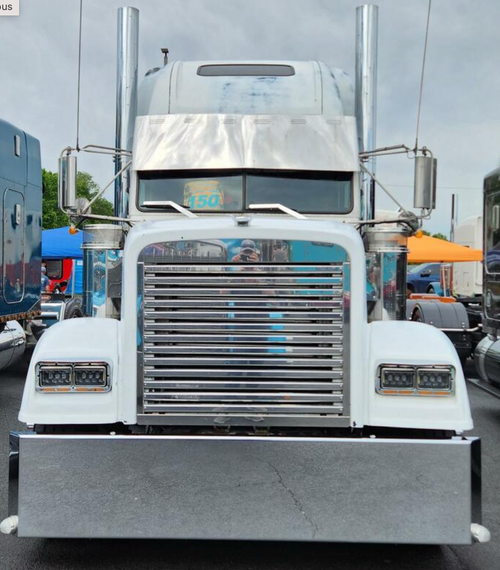 18” Freightliner Classic Mitered Bumper  Fits 1994 – 2003  10 Gauge Chrome Plated Carbon Steel