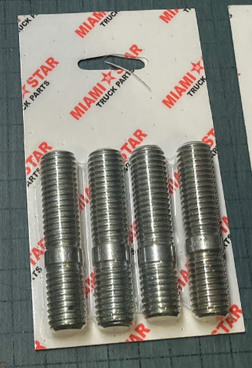 Pack Qty: 4 Cast Soke Wheel 5/8” X 2-3/4” X 7/8” X 1-11/16”