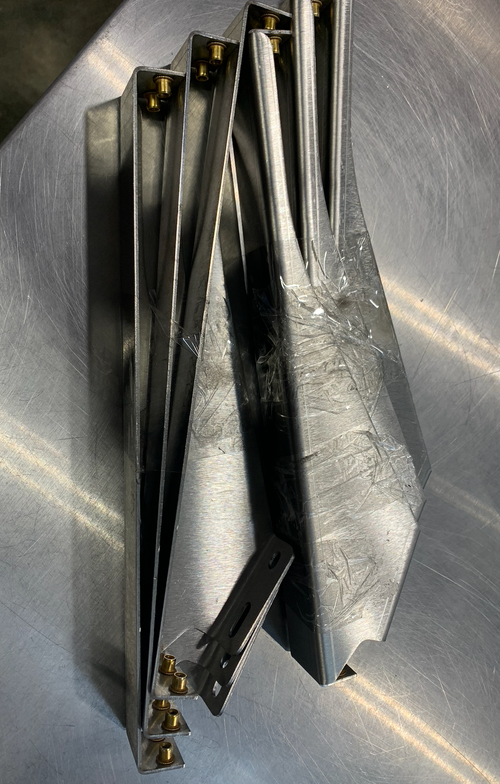 BRACKETS DE VISERA ROADWORKS Fits peterbilt