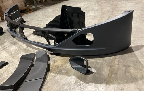 Front Bumper Assembly with Fog Light Cutout  Fits Kenworth T680 (2021 & Newer)