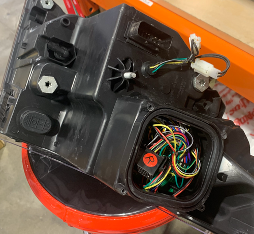 Blackout Full LED Headlight With Switchable Sequential Turn Signal. 2018-2024 Volvo VNL-Driver