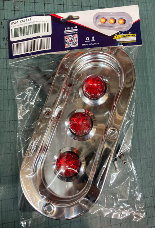 6" Oval Stainless Steel Light Bezel With 3 light 3/4" Red
