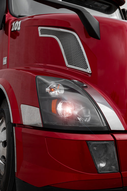 Headlight fits Volvo VN / VNL 03+ All LED Lights Black Reflector