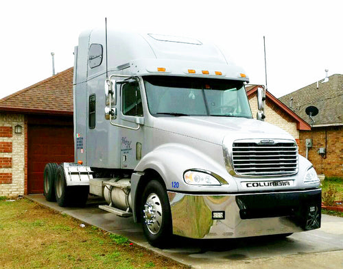 On truck - Bumper Freightliner Century 2005-2007 and Columbia 2003-2007 Square Fog Lights Holes