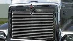 International 5900-9900 Front Hood Grille