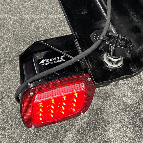 Three-Stud LED Box Style Multi-Function Light Stop Tail Turn / Back Up with LED License Light M42223L