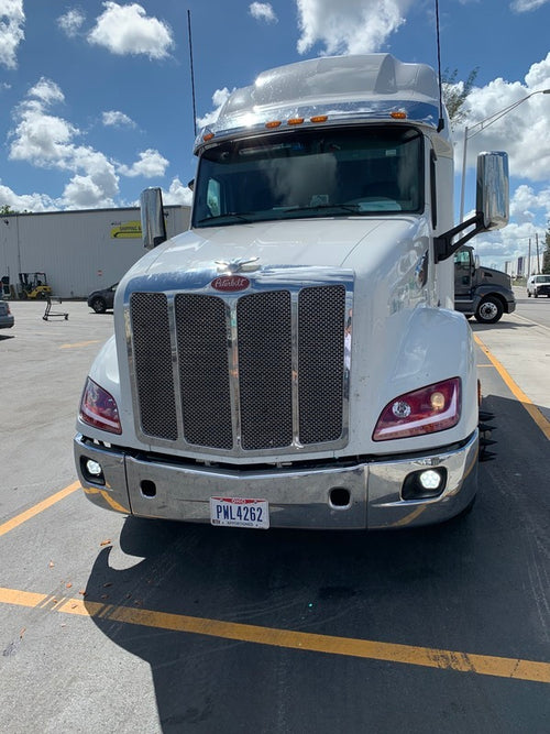 Red Housing Dragon Eyes Headlight With LED Turn Signal and Day Light Bar fits Peterbilt 579 & 587