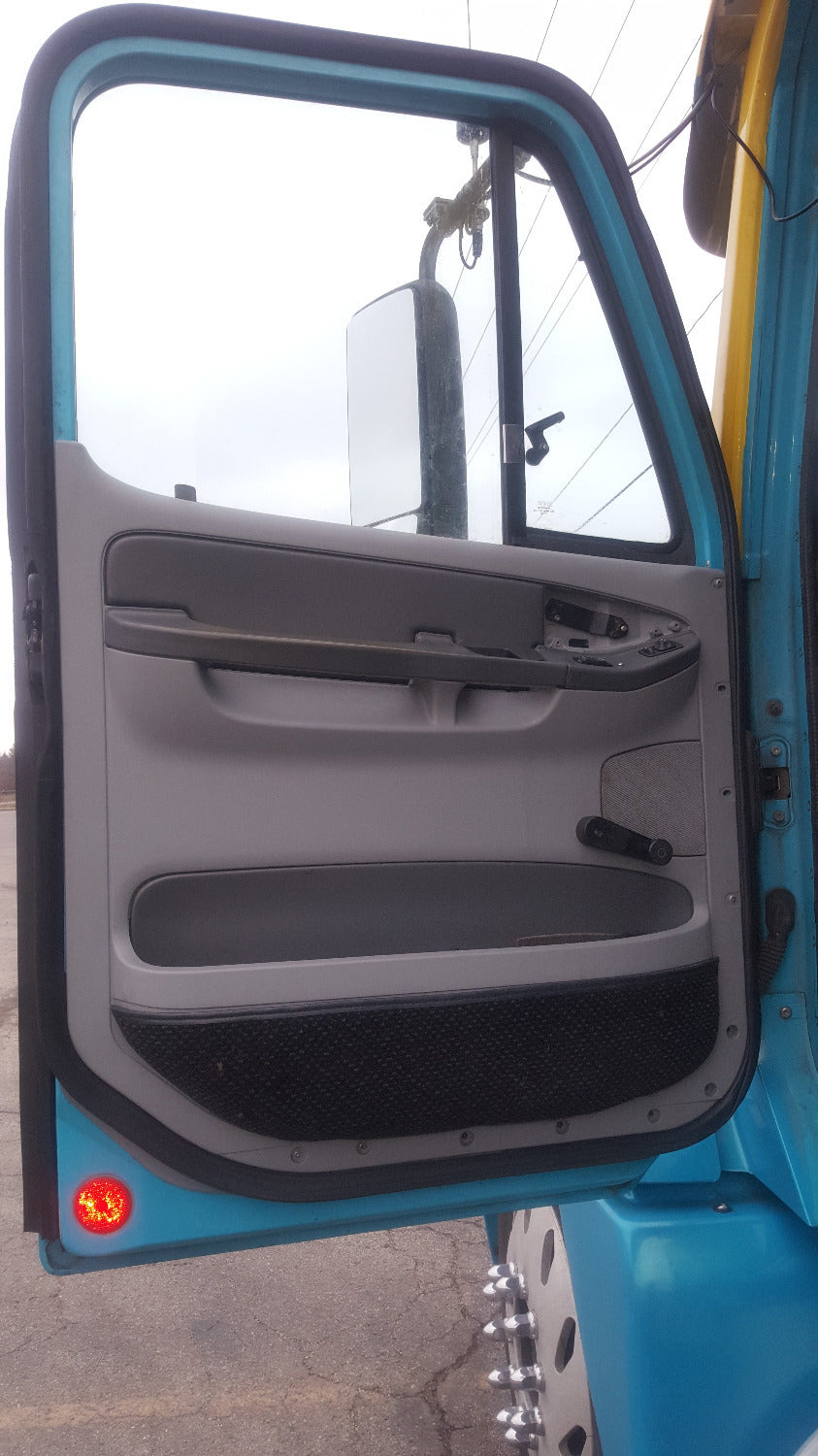 Freightliner columbia driver store side door panel
