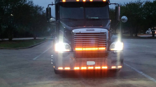 On truck - Bumper fits Freightliner Century 1996-2004