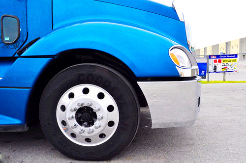 On truck - Freightliner Century 2005-2007, Columbia 2003-2007