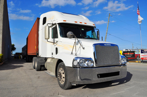 On truck - Bumper Freightliner Century 1996-2004