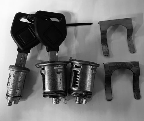 Door Lock Cylinder W/ Key Set fits International Prostar, Ihc 4300 3 Cylinder + 2 Keys