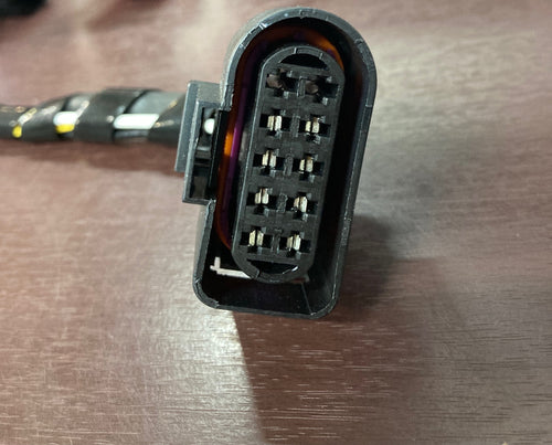 Connector/Pigtail Headlight ,Fits Freightliner Cascadia 2017-2024