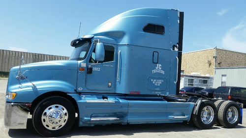 22” Chrome Bumper ( International 9200 & 9400 ) Aero, W/ Tow & 10 Hidden Light Holes