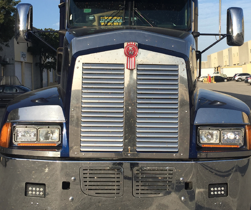 Grille Fits Kenworth T600 1996 & Newer) New Style W/ Louvers S.Steel