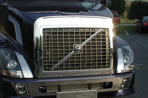 Grille Surround / Bug Deflector, Kit fits Volvo 2003+ Vn