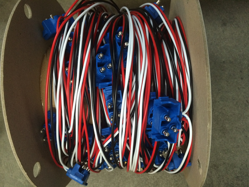 3 Pin Male Connector 24" Continuous Wires Each. Round Terminal 0.156", Blue Connector