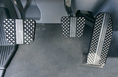 Billet Pedals (2014 – Current) Flat Diamond Cut Black Billet Pedal Set fits Kenworth T660, T680, T880