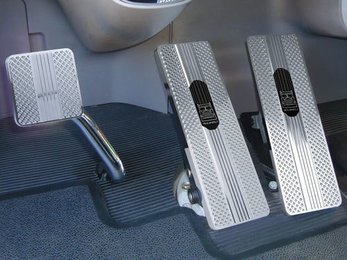 Pedal Classic Diamond Billet Door Sills, Polished Fits Kenworth T440, T470, T700,T800, W900