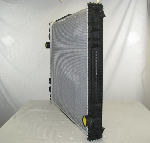 Radiator Plastic Tank, Aluminum Core fits Freightliner M2 1986-2018, Century, Columbia 91-03