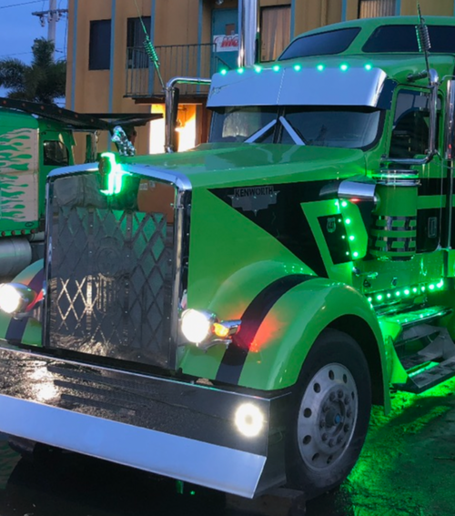 Wiper Arm Covers ,Fits KW T600,T660, T800, W900B, W900L  (Arms move evenly in the windshield)