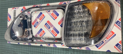 Bezel & LED Marker Light Kit fits International 9200 / 9400 / 5900 1994-2008