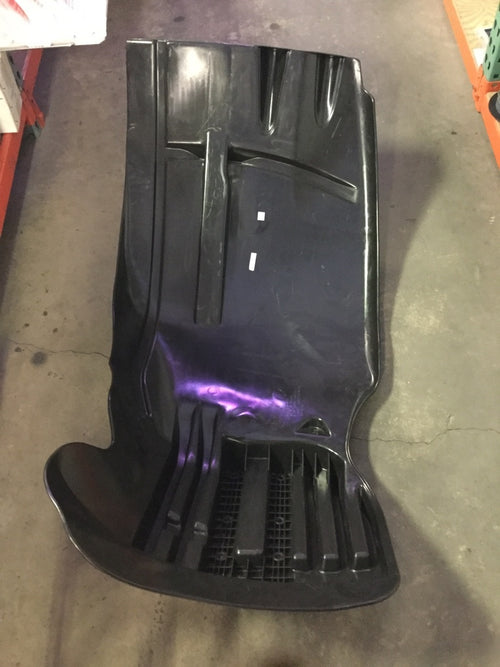 Front Right  Side Tire Splash Guard, Freightliner  Century and Columbia 2005 +