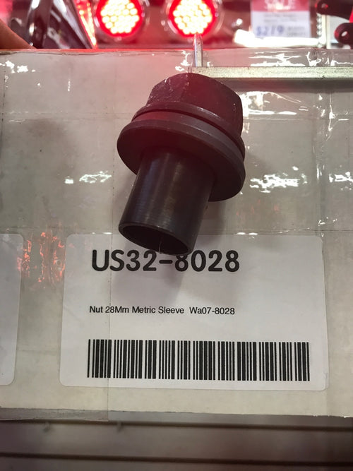 Flange Nut for Aluminum Wheels Sleeve Nut 28mm Metric