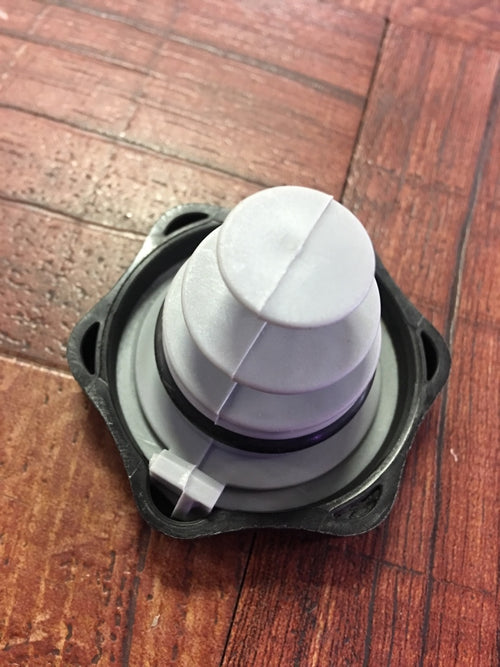 POWER STEERING Cap Small Tank Reservoir fits Freightliner Century, Columbia And M2