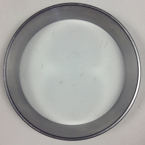 Output Shaft Bearing Cup Ds-402  = 110811