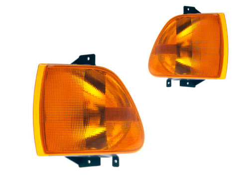 Marker Lamp Assembly fits Sterling A/At 9500 & L8500/L9500 Years 96-05 